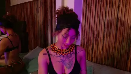 daiana_curly stripchat stream image