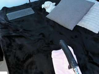 angie-roses camsoda stream image