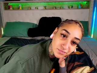 starryari69 camsoda stream image