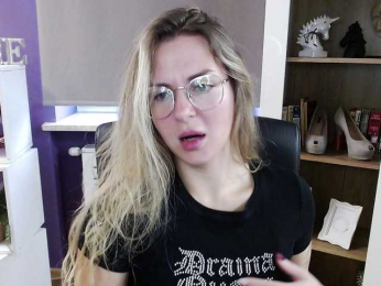 Soft-Zoey bongacams stream image