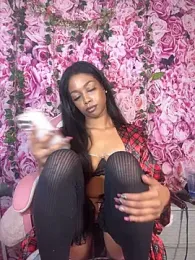 mismialove stripchat stream image