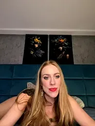 AlyaSeduce stripchat stream image