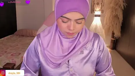 shayla_18 stripchat stream image