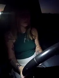 SheIsSomething stripchat stream image