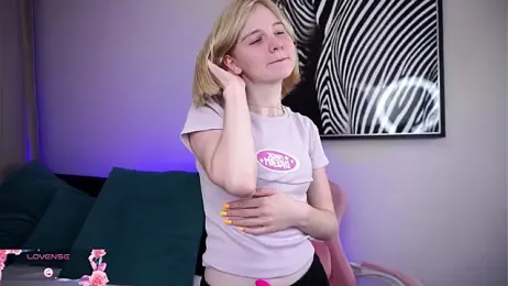 OdelinaFicken stripchat stream image