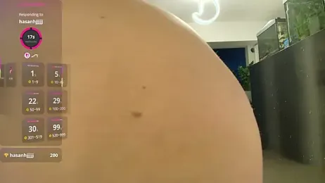 Layla- stripchat stream image