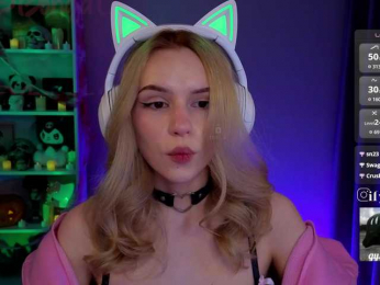 fymryn bongacams stream image