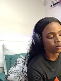 LuciousLips96 stripchat stream image