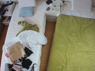 voyeurcam-julmodels-bed-5 camsoda stream image