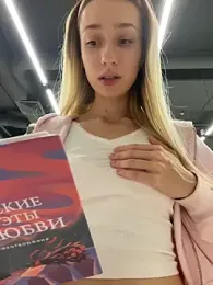 Lia__Love stripchat stream image