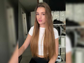 SweetyMia bongacams stream image