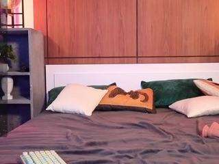 juliamasson camsoda stream image