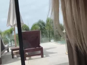 luvlivvyy chaturbate stream image