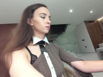 ehotlovea chaturbate stream image