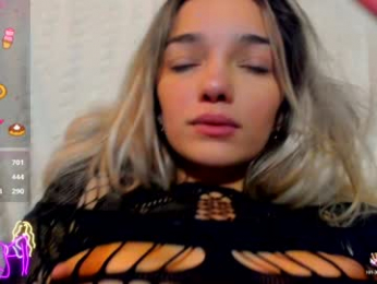 sassyt33n chaturbate stream image