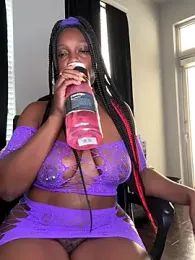 TilaTotti stripchat stream image