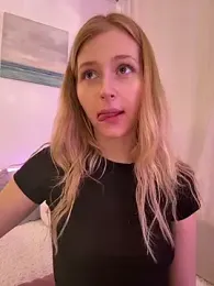 LunaRase stripchat stream image