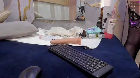 Elif_blond stripchat stream image