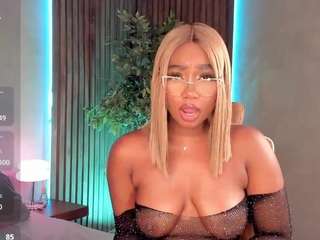 alison-mooon camsoda stream image