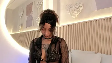 daiana_curly stripchat stream image