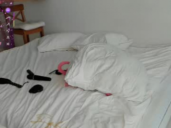 lili_and_niki chaturbate stream image