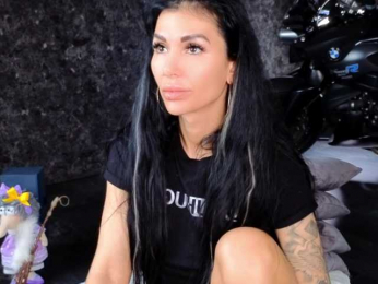 -BABAYAGA- bongacams stream image