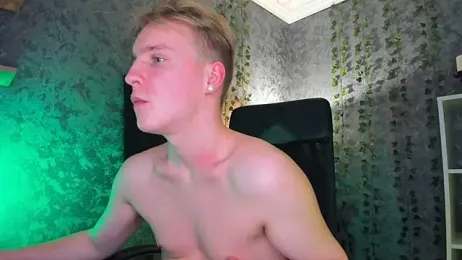 AlexxSweet stripchat stream image