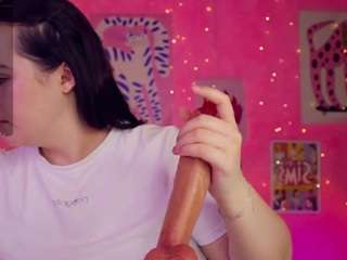 cherryladyexpansionist camsoda stream image