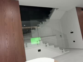 ehotlovea chaturbate stream image