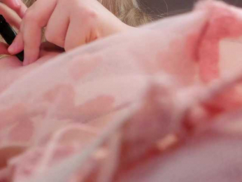 teeencute bongacams stream image