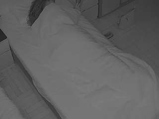 voyeurcam-julmodels-bed-7 camsoda stream image