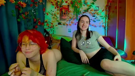 TrickyKitsune stripchat stream image