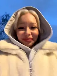 babydolll stripchat stream image