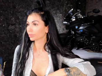 -BABAYAGA- bongacams stream image