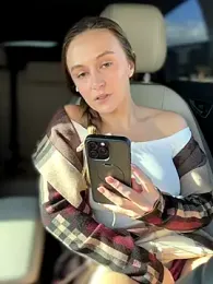 lunagirl13 stripchat stream image