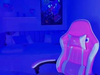 lexi-split camsoda stream image