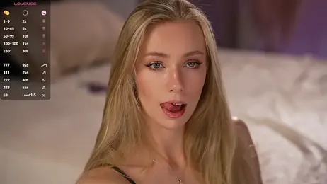 Vika54784 stripchat stream image