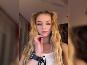 ilittleheart bongacams stream image