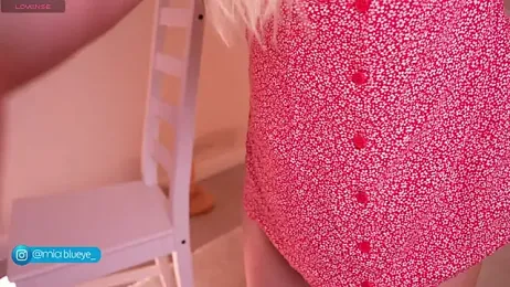 Miablueye stripchat stream image