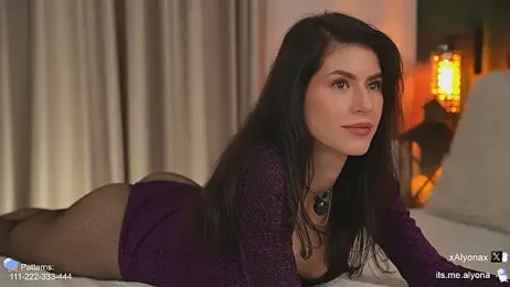 Alyonaqueen_ stripchat stream image