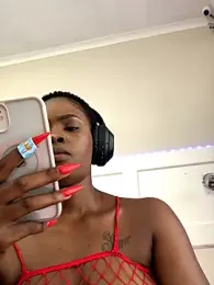 LuciousLips96 stripchat stream image