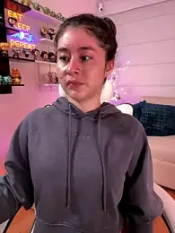 Sharon_07 stripchat stream image