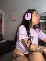 kiaraglam2 stripchat stream image