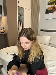 Nura_n_Sarah stripchat stream image