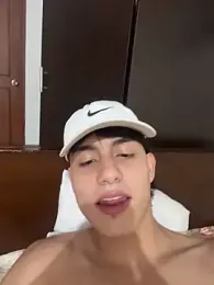 Lander_Cruz stripchat stream image, 17.12.2025 19:10