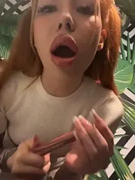 babydolll stripchat stream image