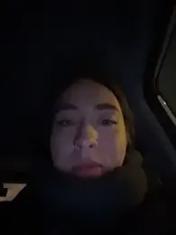 Holly_Play stripchat stream image, 21.12.2025 16:10