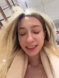 Lia__Love stripchat stream image