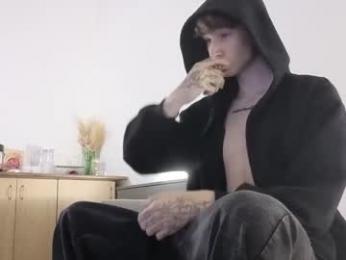 drinklinov chaturbate stream image, 25.12.2025 18:00