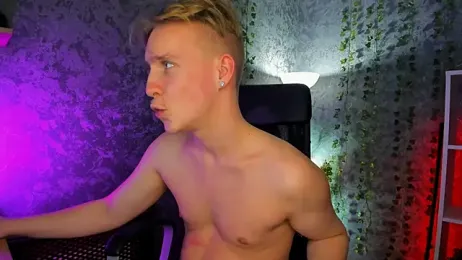 AlexxSweet stripchat stream image